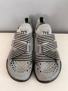 TYR DropZero Barefoot Training Shoes, Sneakers, Gray/Black, M9, Cross Training